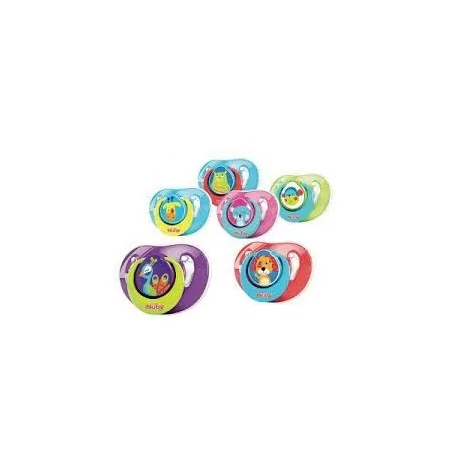 NUBY SUCETTE EN SILICONE CLASSIQUE ORTHODENTIQUE AVEC PICOTS DE MASSAGE ET COUVERCLE DE PROTECTION 6-36M ID92993MOS